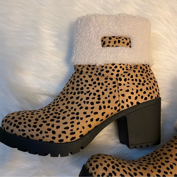 NWT Pierre Dumas Leopard Print Booties Size 10 - Picture 5 of 14